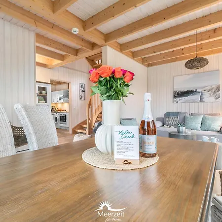 Kleine Perle Beachhouse-charme In Strandnah, Mit Kamin & Badewanne *