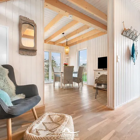 Holiday home Kleine Perle Beachhouse-charme In Strandnah, Mit Kamin & Badewanne *